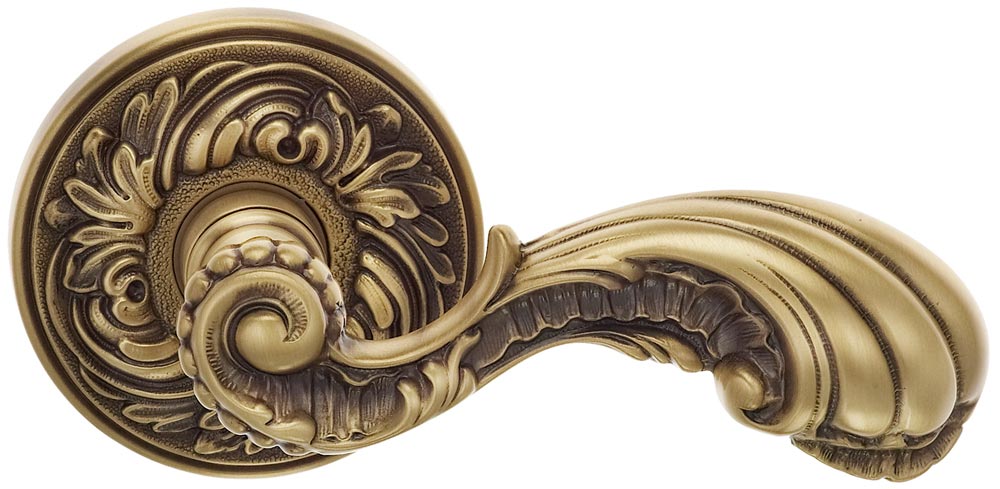 Item No.425 (Interior Ornate Lever Latchset - Solid Brass) in finish BAS (Siena Brass, Lacquered)